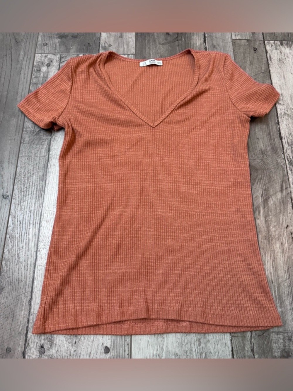 Zara Women’s Rust Waffle Knit Short Sleeve T Shirt Medium V-Neck